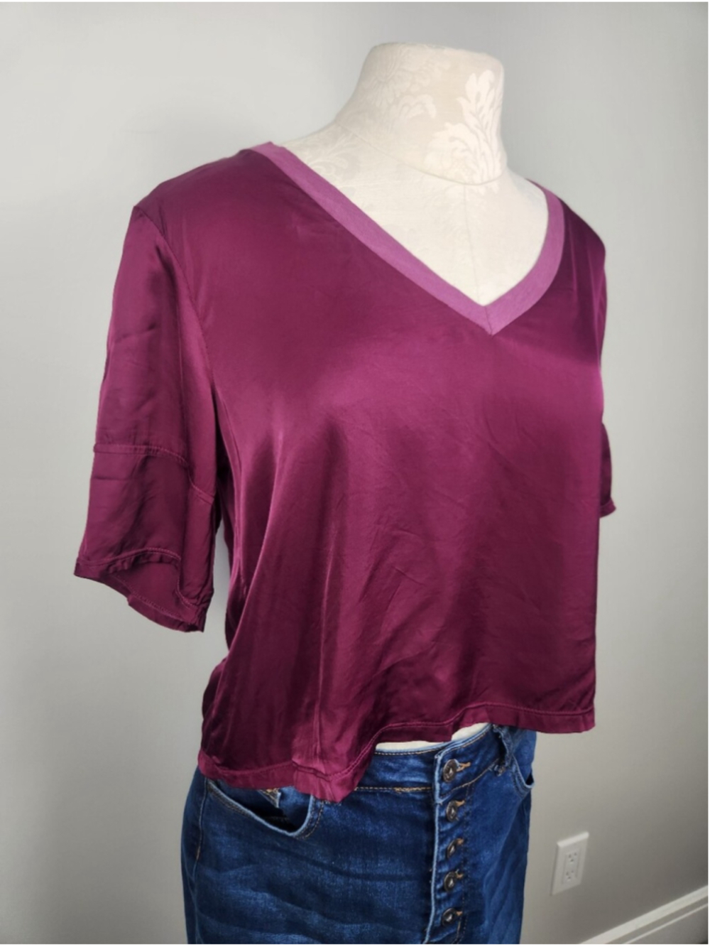 Nation LTD June V Neck Tee Satin Short Sleeve Sz S T-shirt Smooth Fairy Classic - Picture 7 of 13